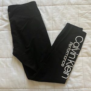 Calvin Klein large performance leggings with pockets